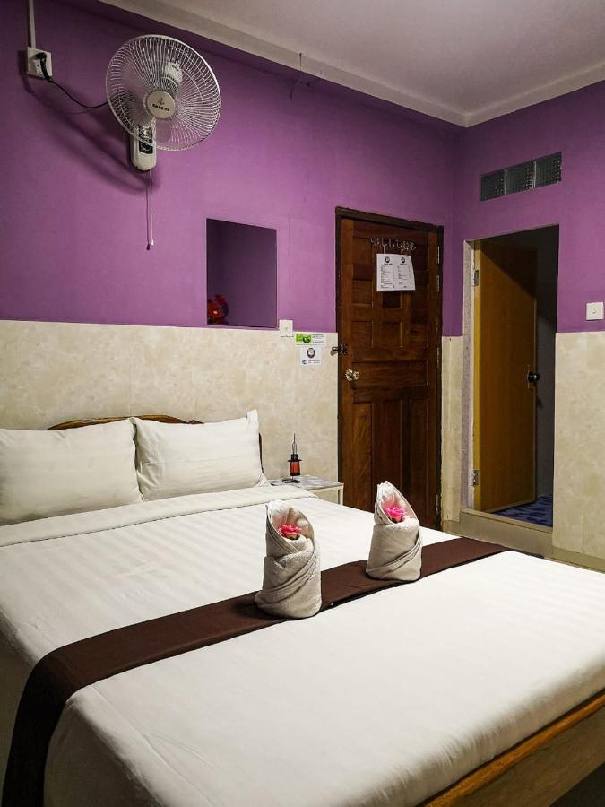 Route 76 Guest House Сенмонором Екстер'єр фото