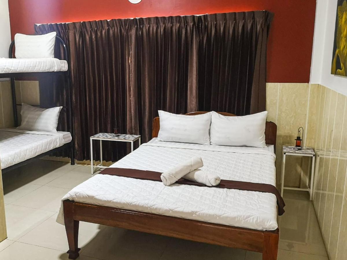 Route 76 Guest House Сенмонором Екстер'єр фото